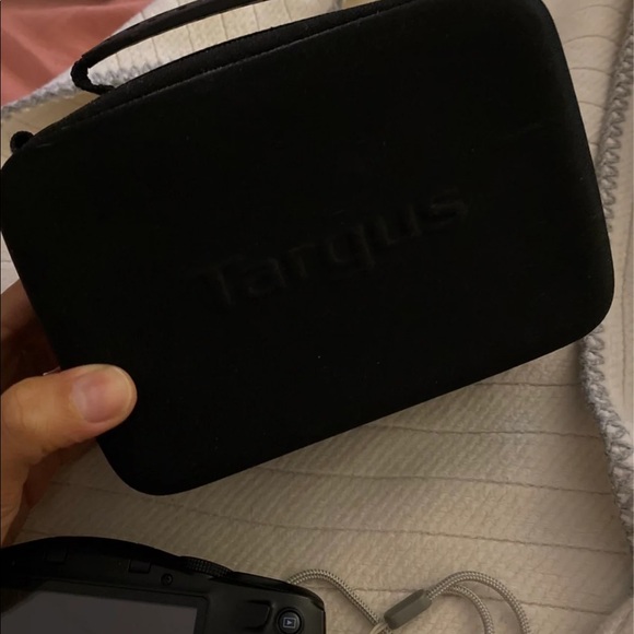 COPY - Canon powershot sx100 is digital cameras - Picture 6 of 7